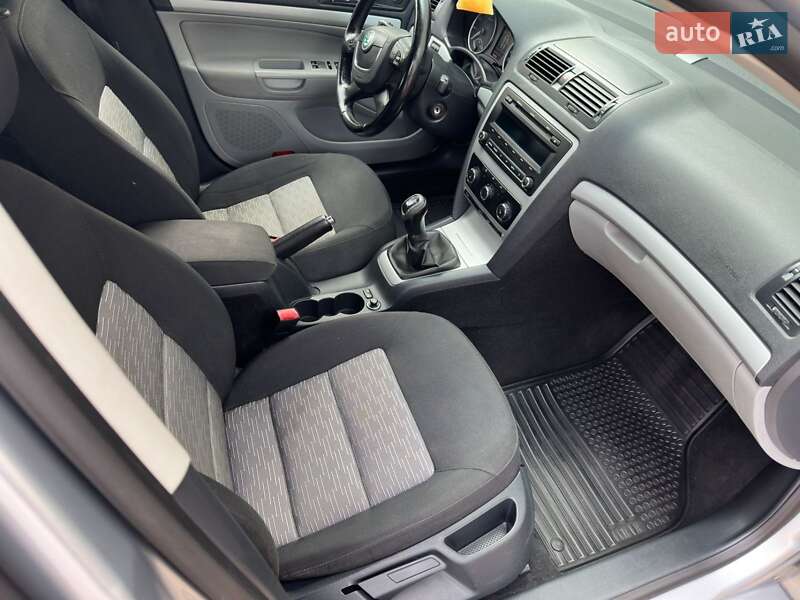 Универсал Skoda Octavia 2011 в Ирпене