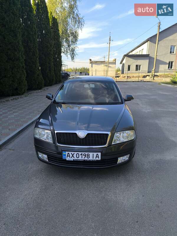 Лифтбек Skoda Octavia 2006 в 