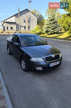 Лифтбек Skoda Octavia 2006 в 