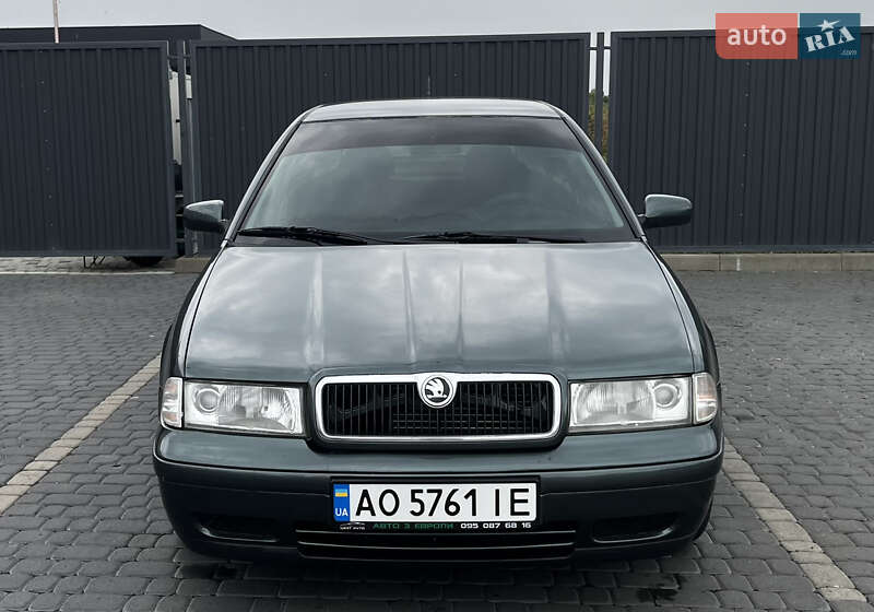 Skoda Octavia 2000