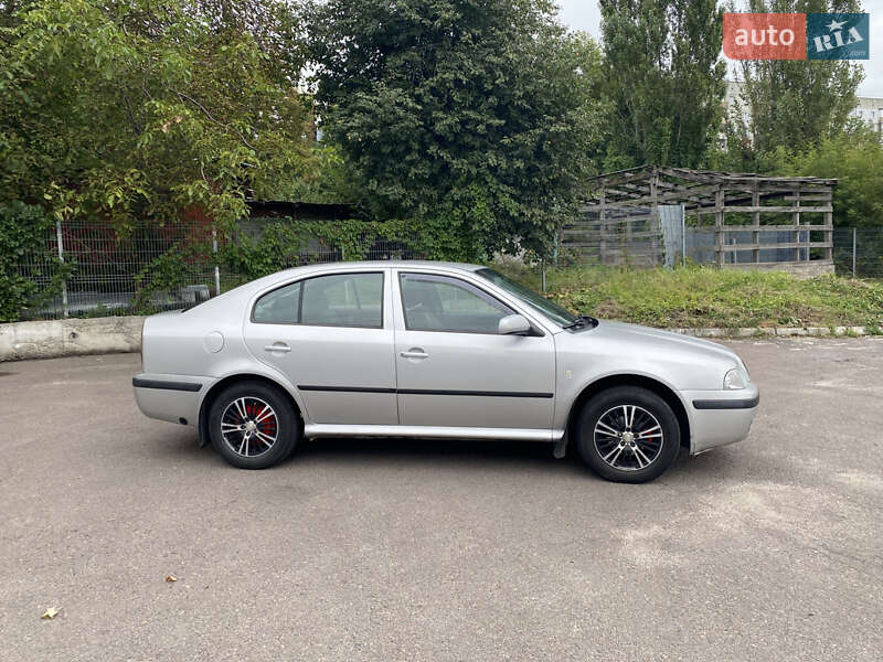 Лифтбек Skoda Octavia 2007 в Ровно