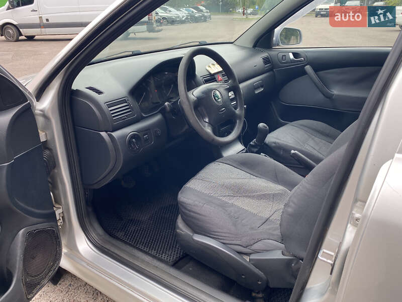 Лифтбек Skoda Octavia 2007 в Ровно