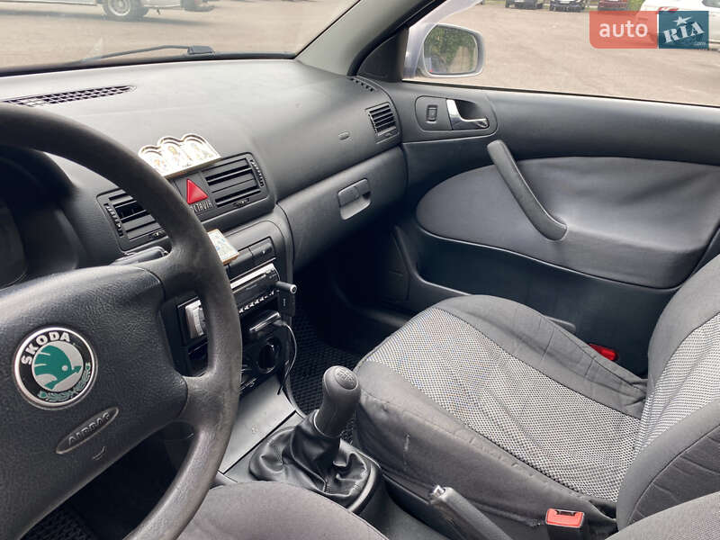 Лифтбек Skoda Octavia 2007 в Ровно