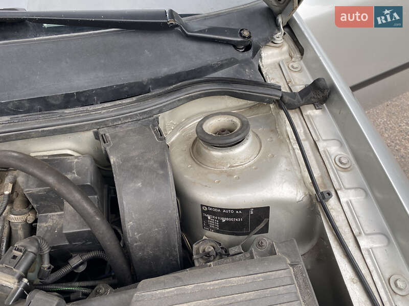 Лифтбек Skoda Octavia 2007 в Ровно