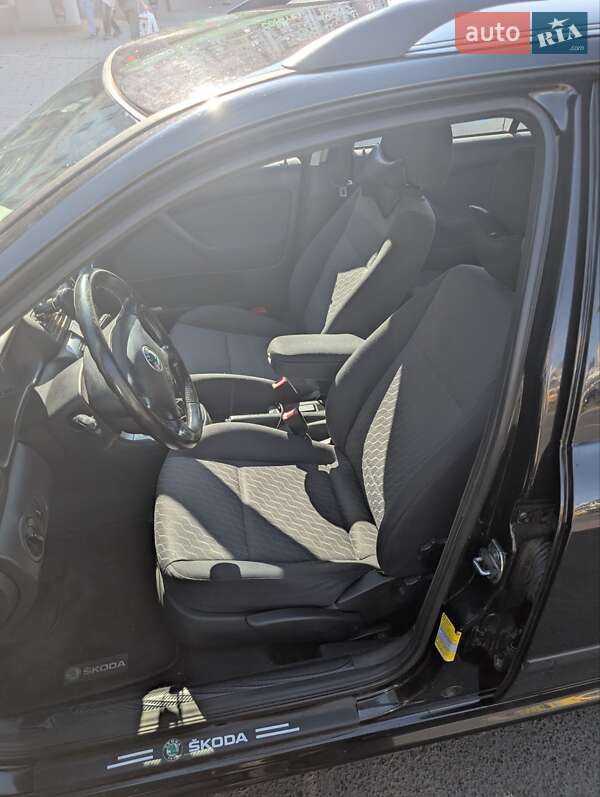 Универсал Skoda Octavia 2004 в Одессе