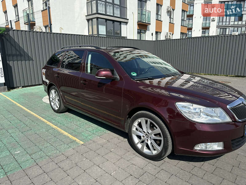 Универсал Skoda Octavia 2012 в Ивано-Франковске