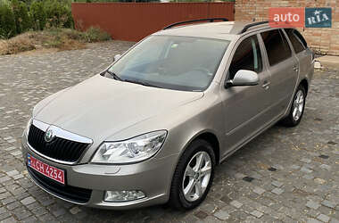 Универсал Skoda Octavia 2012 в 