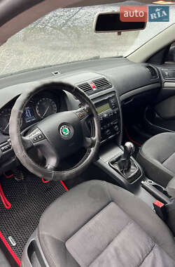 Лифтбек Skoda Octavia 2006 в 