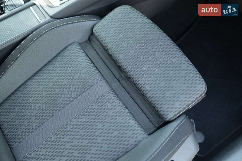 Универсал Skoda Octavia 2021 в Ровно