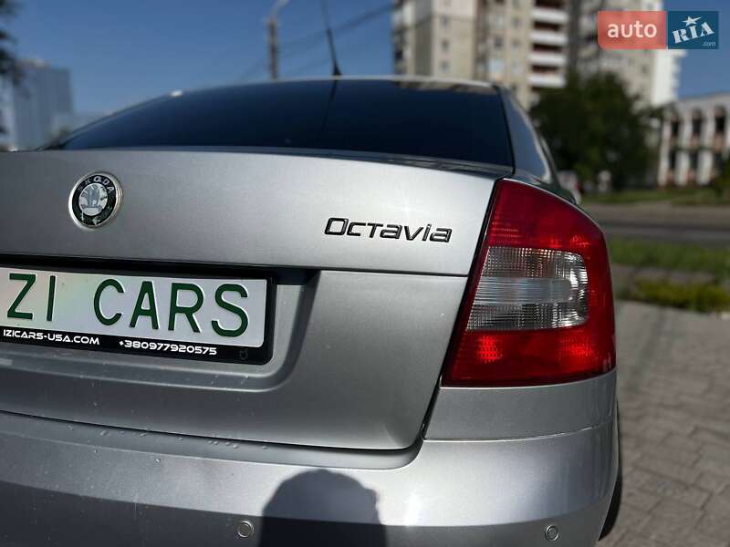 Лифтбек Skoda Octavia 2010 в Львове