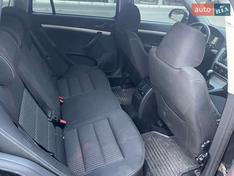 Универсал Skoda Octavia 2010 в Староконстантинове