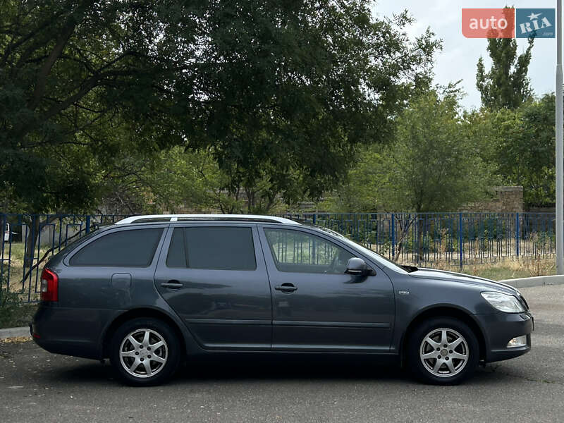 Універсал Skoda Octavia 2010 в Миколаєві