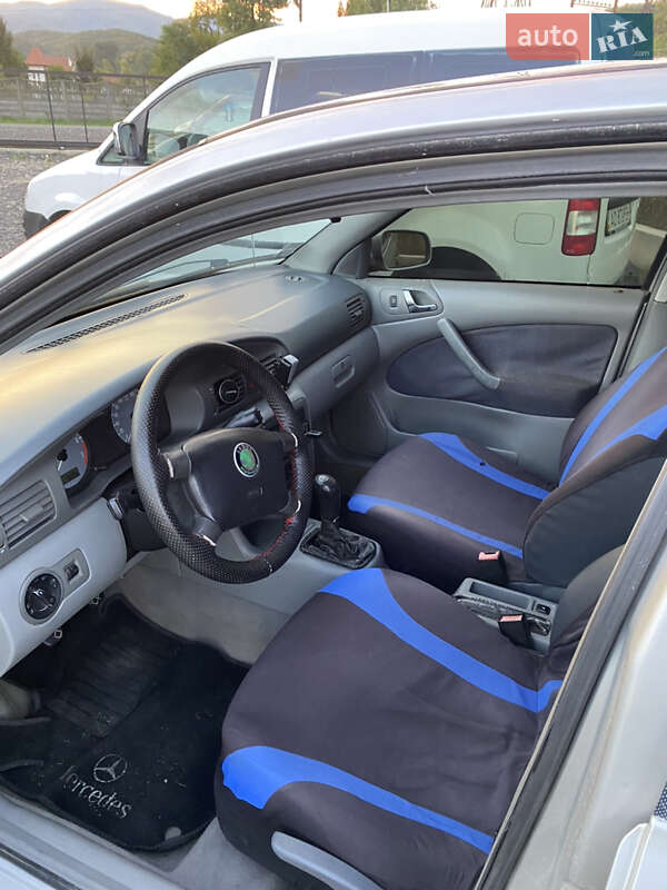 Ліфтбек Skoda Octavia 1997 в Іршаві