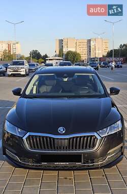 Універсал Skoda Octavia 2021 в Черкасах