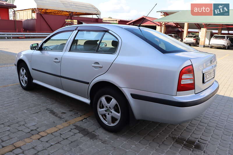 Лифтбек Skoda Octavia 2005 в Львове