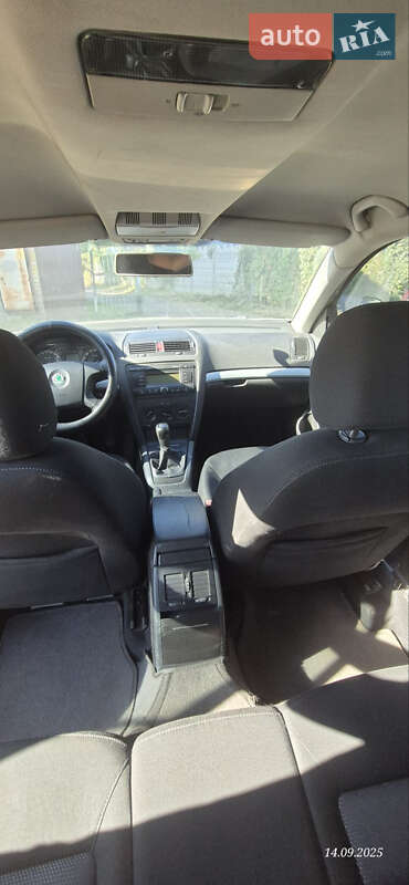 Лифтбек Skoda Octavia 2008 в 