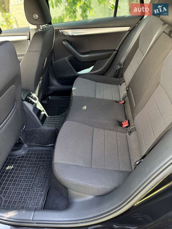 Универсал Skoda Octavia 2015 в Чорткове