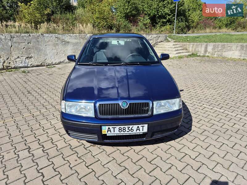 Лифтбек Skoda Octavia 2008 в Ивано-Франковске
