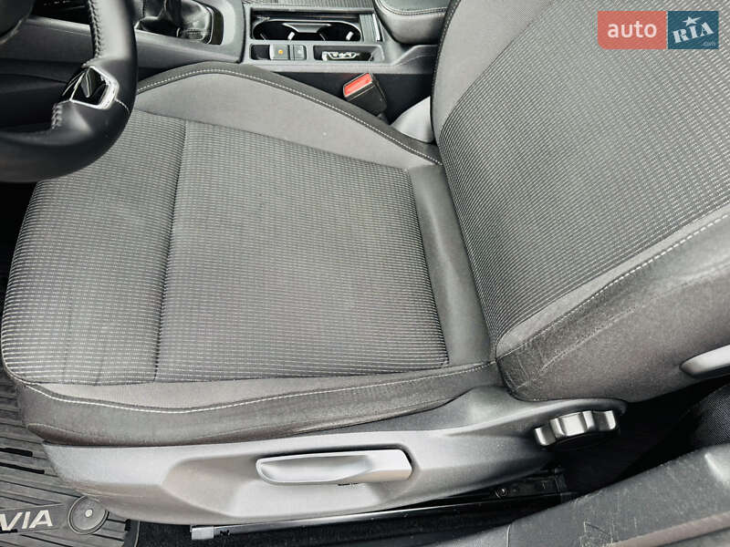 Лифтбек Skoda Octavia 2020 в Мукачево