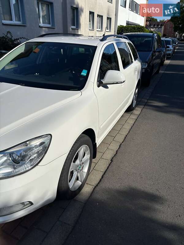 Универсал Skoda Octavia 2012 в Тячеве