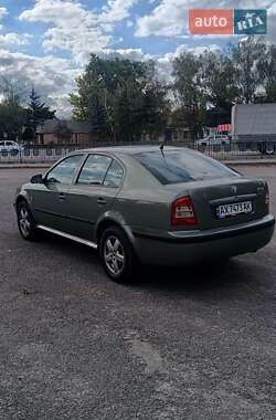 Лифтбек Skoda Octavia 2003 в Первомайске