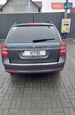 Универсал Skoda Octavia 2010 в 