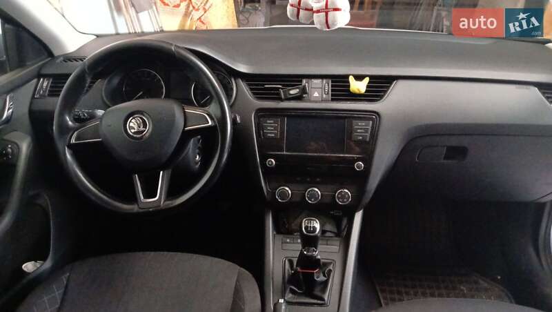 Универсал Skoda Octavia 2017 в Прилуках