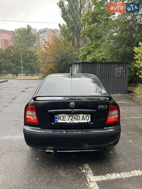 Лифтбек Skoda Octavia 2005 в Днепре