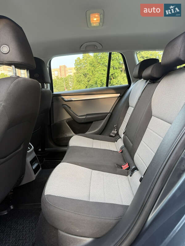 Универсал Skoda Octavia 2015 в Тернополе