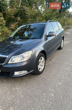 Универсал Skoda Octavia 2012 в 