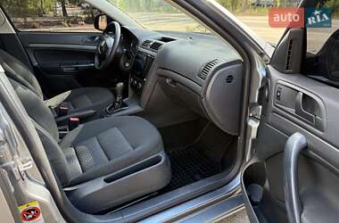Лифтбек Skoda Octavia 2012 в 
