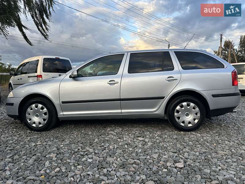 Универсал Skoda Octavia 2008 в Смеле
