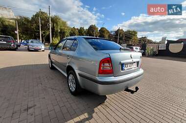 Лифтбек Skoda Octavia 2006 в 