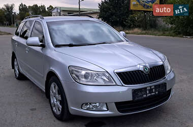 Універсал Skoda Octavia 2011 в Жовтих Водах