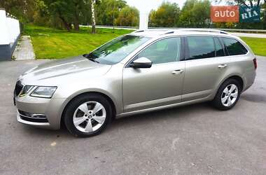 Універсал Skoda Octavia 2019 в Звягелі