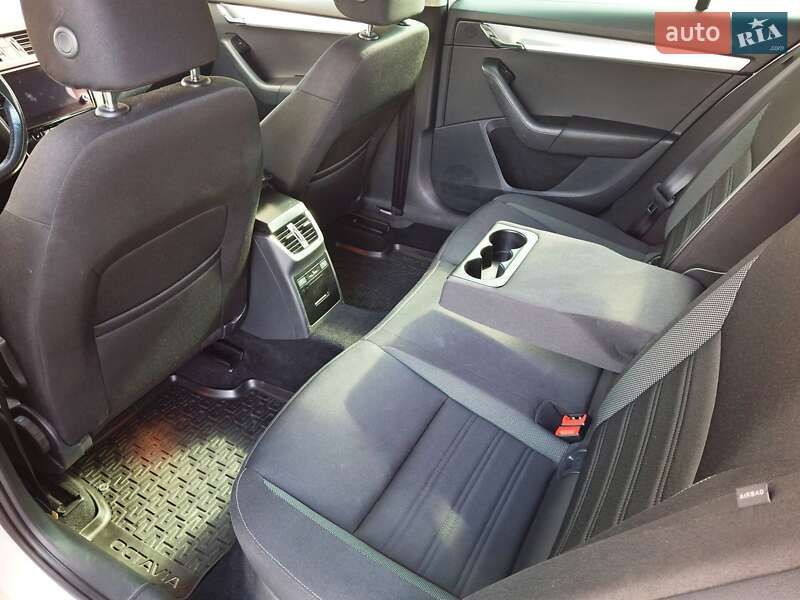 Универсал Skoda Octavia 2018 в Днепре