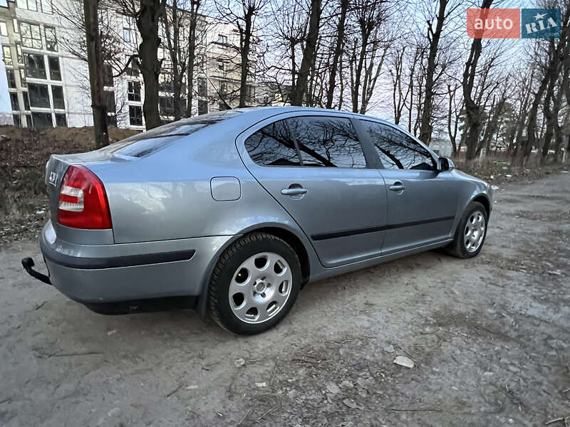 Лифтбек Skoda Octavia 2006 в Чорткове