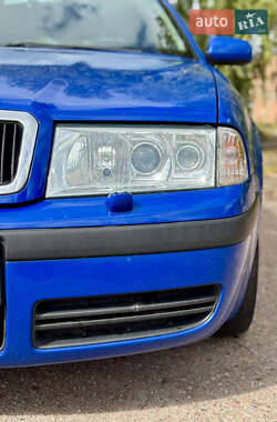Лифтбек Skoda Octavia 2004 в 