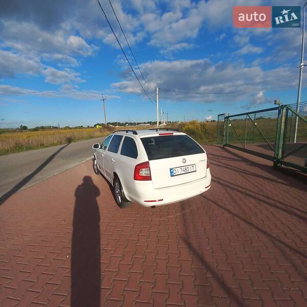 Универсал Skoda Octavia 2010 в Ровно