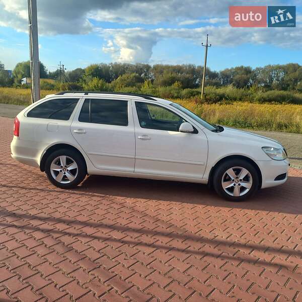 Универсал Skoda Octavia 2010 в Ровно