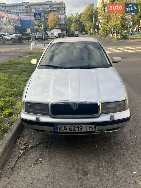 Лифтбек Skoda Octavia 1999 в 