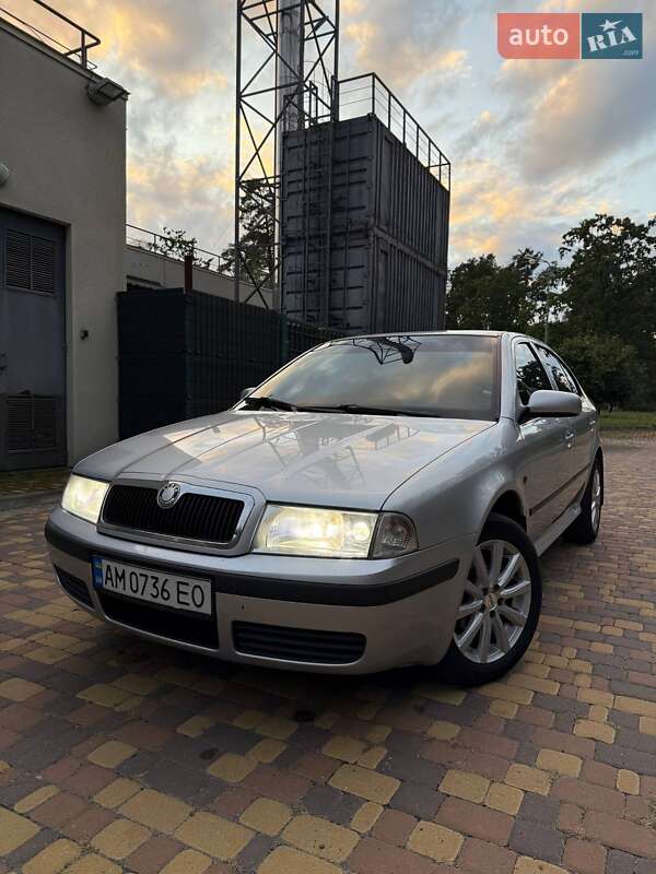 Лифтбек Skoda Octavia 2008 в 