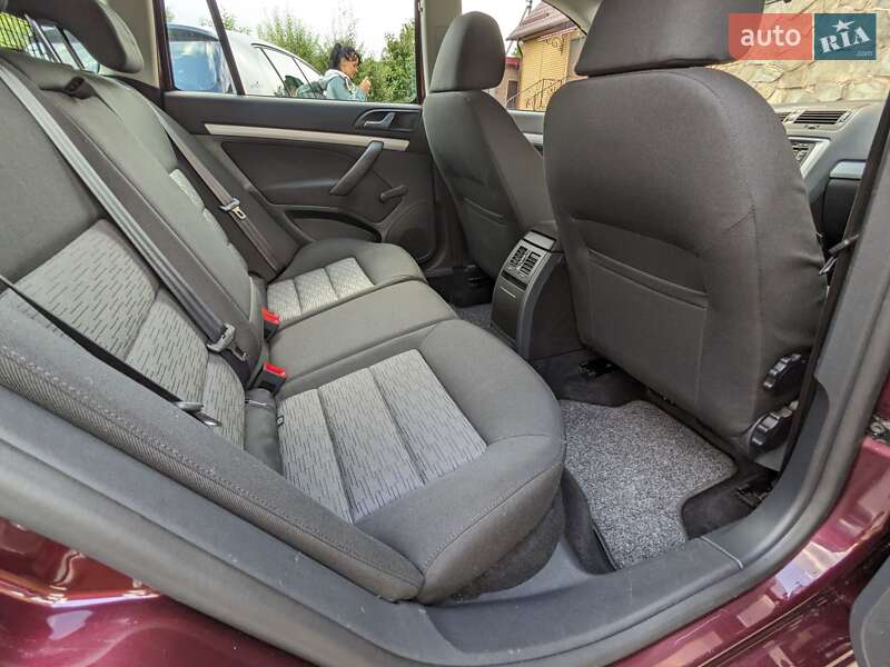 Універсал Skoda Octavia 2010 в Рівному