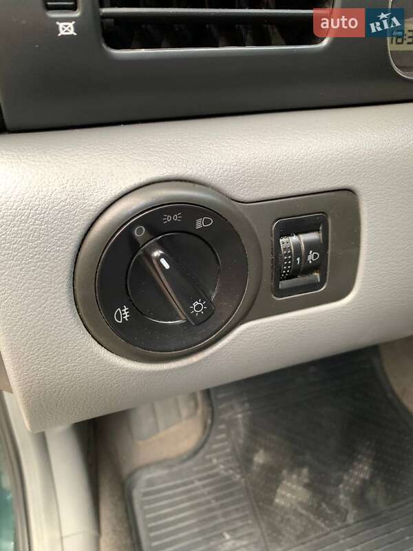 Лифтбек Skoda Octavia 2002 в Ивано-Франковске