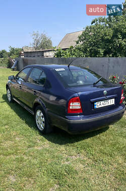 Лифтбек Skoda Octavia 2004 в 