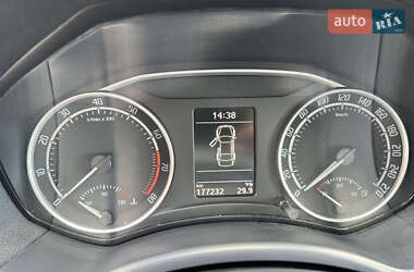 Лифтбек Skoda Octavia 2012 в 
