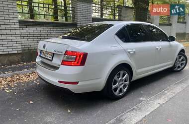 Лифтбек Skoda Octavia 2013 в 