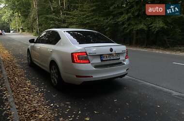 Лифтбек Skoda Octavia 2013 в 