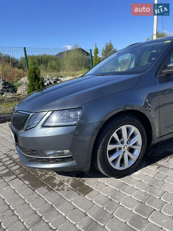 Универсал Skoda Octavia 2017 в Надворной