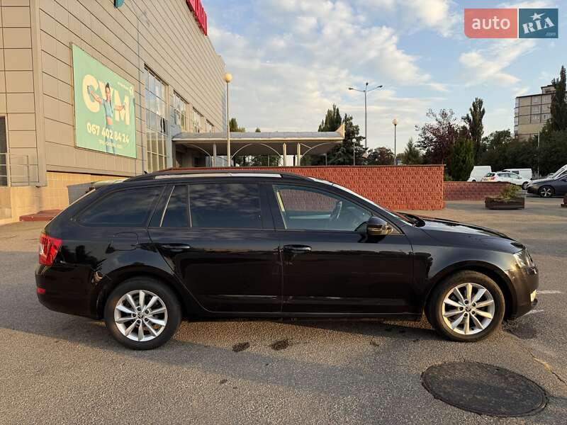 Универсал Skoda Octavia 2016 в Киеве фото 3 Универсал Skoda Octavia 2016 в Киеве
